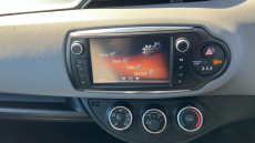 Toyota Yaris 1.33 VVT-i Icon 5dr Petrol Hatchback